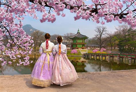 자료 출처 영어로: Exploring the Multifaceted Aspects of Korean Culture